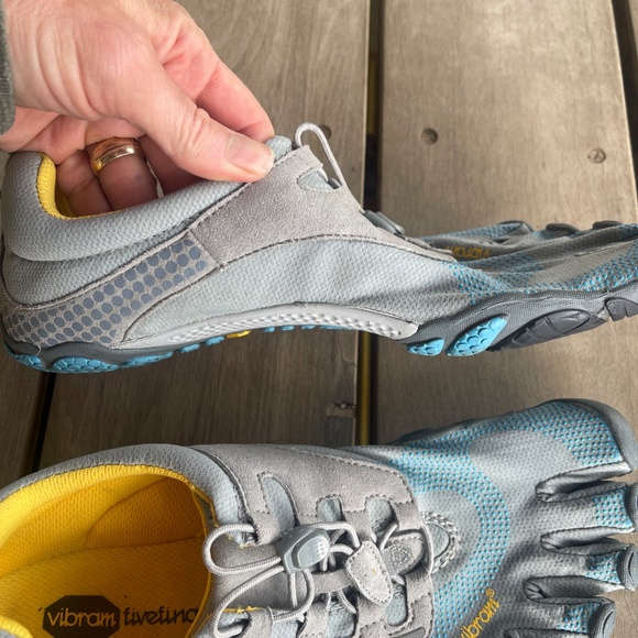 Vibram Five Fingers Shoes Womens Gray Blue/Yellow Shoes size 41 EU - Picture 5 of 8